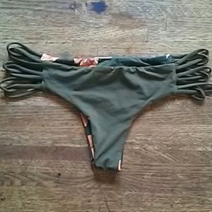 San Lorenzo swim suit bottoms size medium